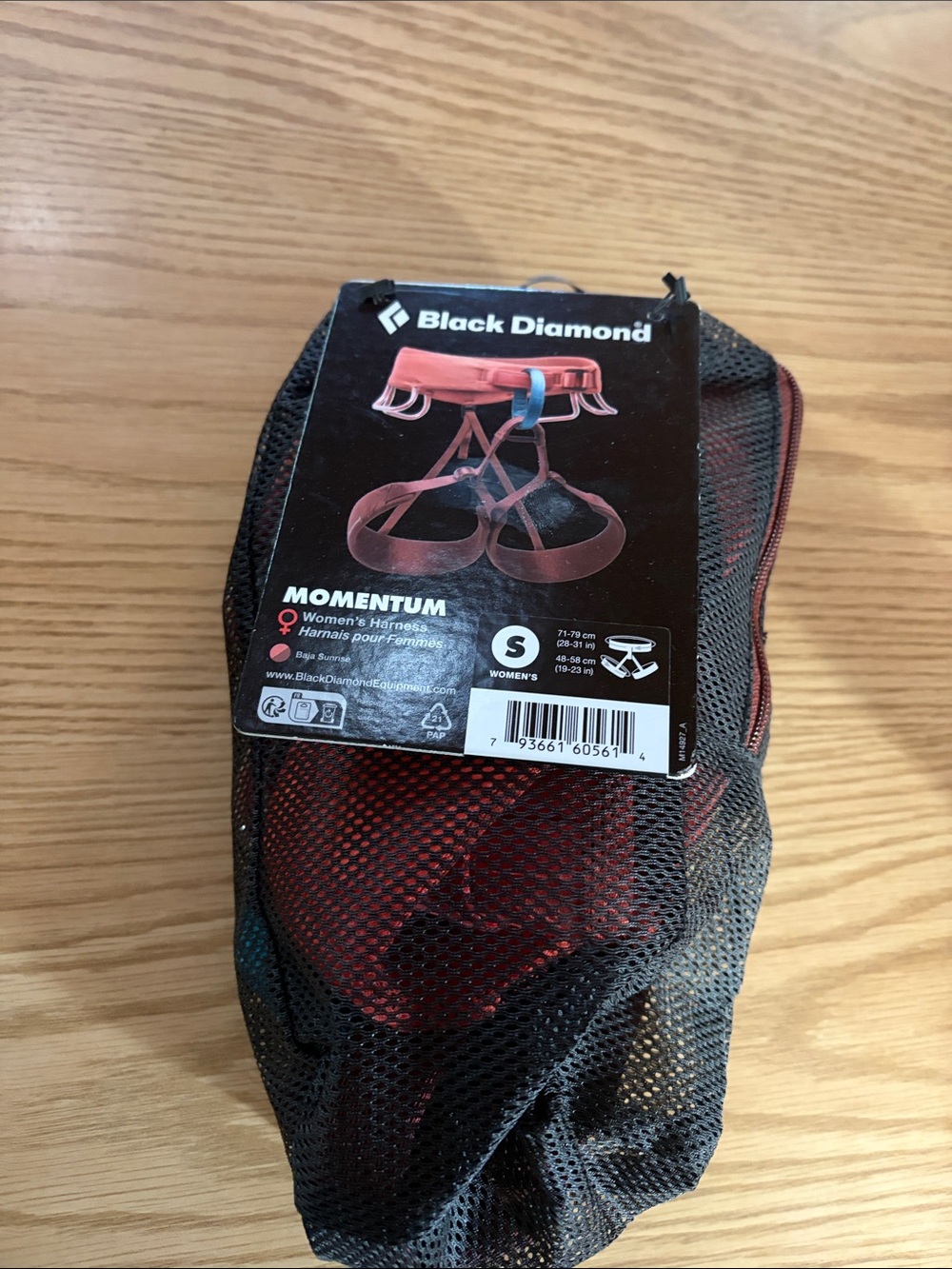 Brand New Black Diamond Momentum Womens Climbing Harness